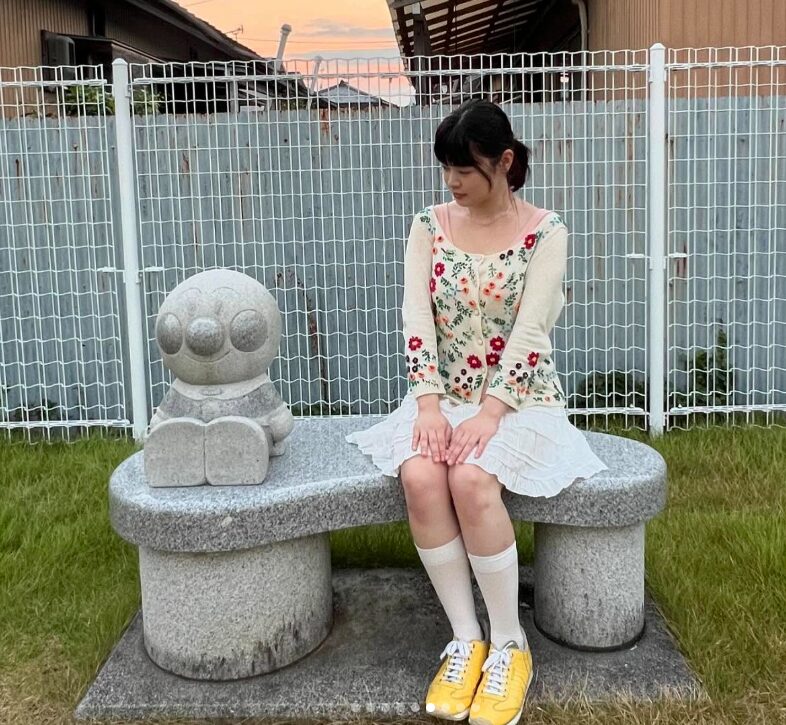 瞳水ひまり