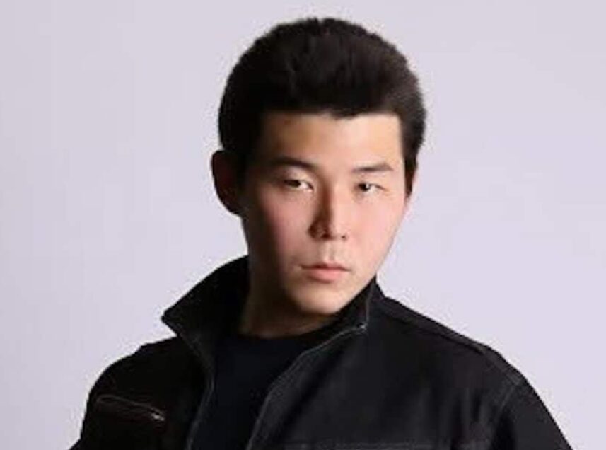 山下高志