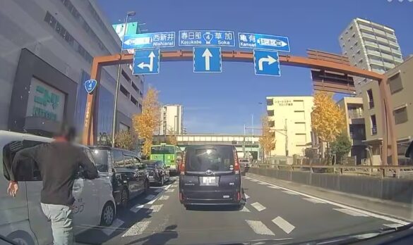 足立区ひき逃げ